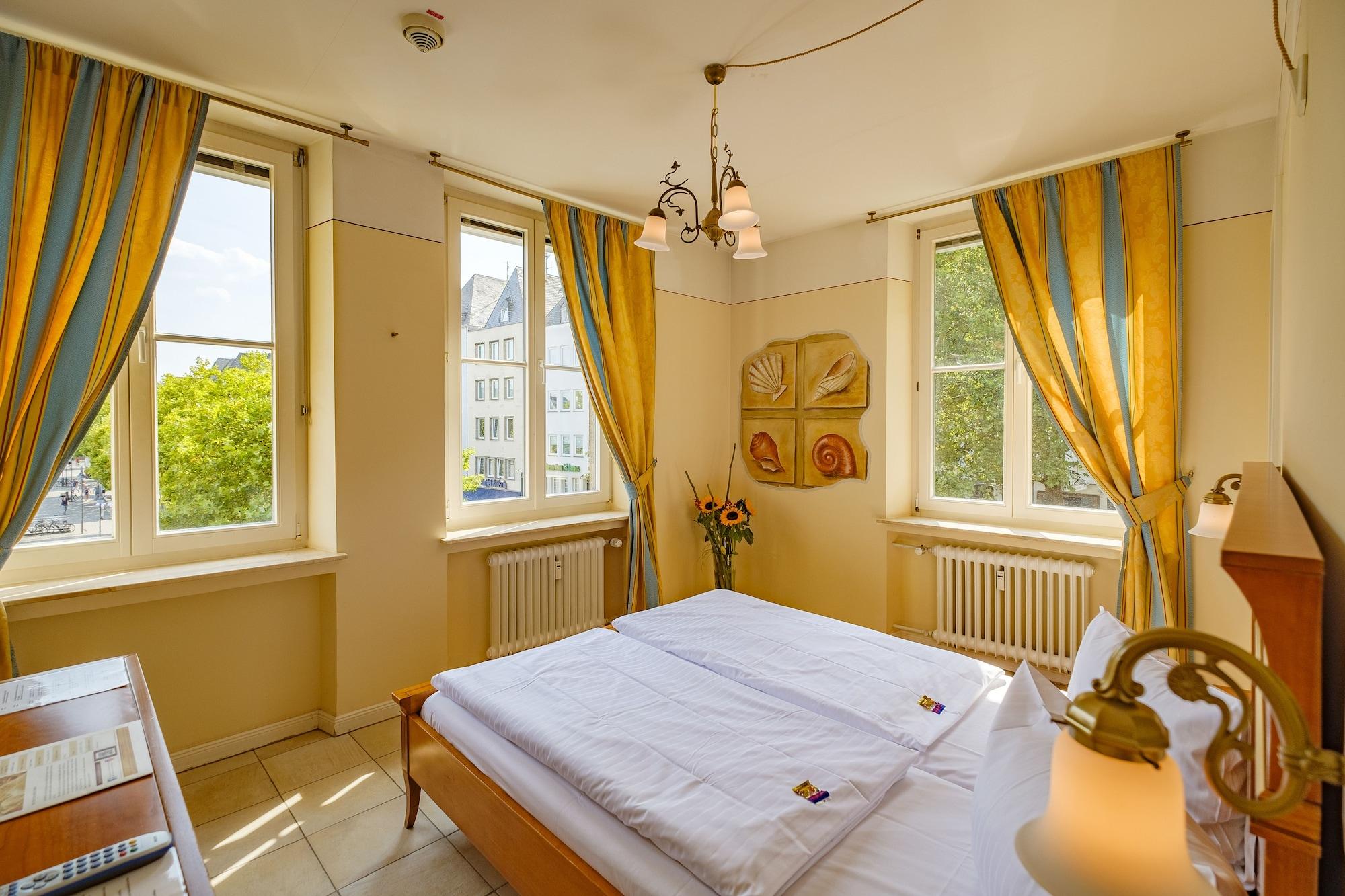 XII Apostel Albergo Köln Eksteriør bilde